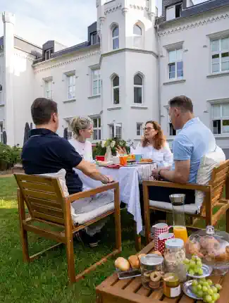 Vivir en un palacio en Mecklemburgo-Pomerania - Apartamento de vacaciones cerca del Mar Báltico