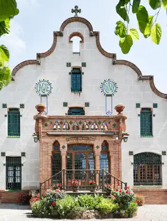 Espectacular Palacio Modernista del 1912 con finca privada de 157 hectáreas cerca de Barcelona