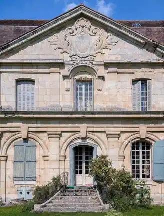 Castillo y magníficos jardines, a 60 km de París