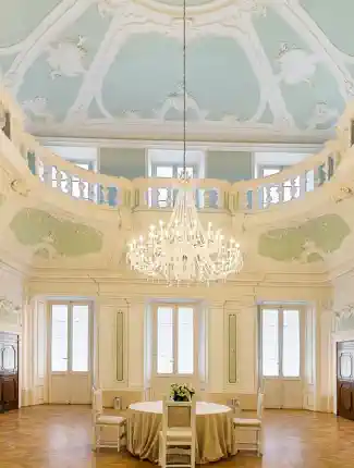 Palacio en el casco antiguo de Siena – 700 m² con salón de baile y estucos rococó, Siena, Toscana