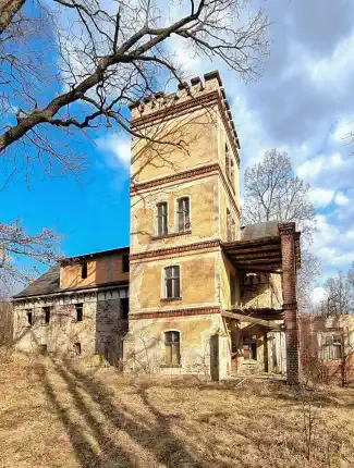Pabellón de caza de finales del siglo XVIII en Staniszów, Staniszów, Baja Silesia
