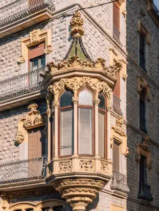 Esplendor Modernista en el Corazón de Tarragona: La Histórica Casa Salas Ricomà, Tarragona, Cataluña
