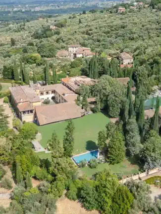 Villa Dell’Arte: Propiedad histórica de 990 hectáreas en la Toscana