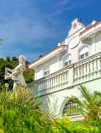 Villa Beatrice en la Toscana - Palacio histórica con parque de 1,4 ha, viñedo y piscina