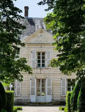 Castillo en proceso de renovación cerca del Château de Chenonceau en el Valle del Loira, Chenonceaux, Centro-Valle del Loira
