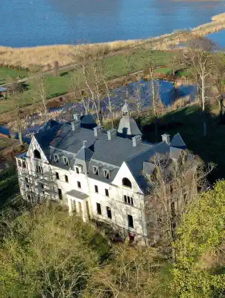 Casa señorial junto al lago en Pomerania Occidental, 217 ha de terreno opcional, Pomerania Occidental